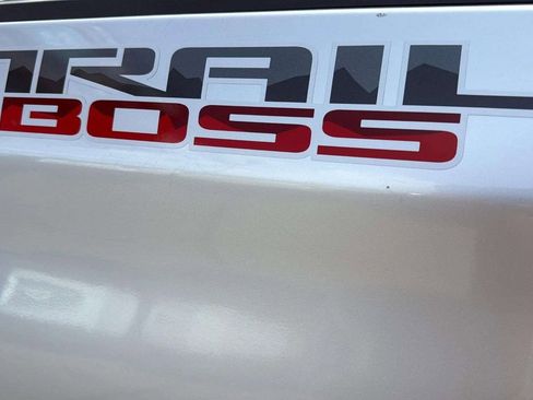 Used 2020 Chevrolet Silverado 1500 Custom Trail Boss w/ Infotainment Package image 19