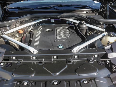 Used 2023 BMW X5 sDrive40i w/ Executive Package image 26