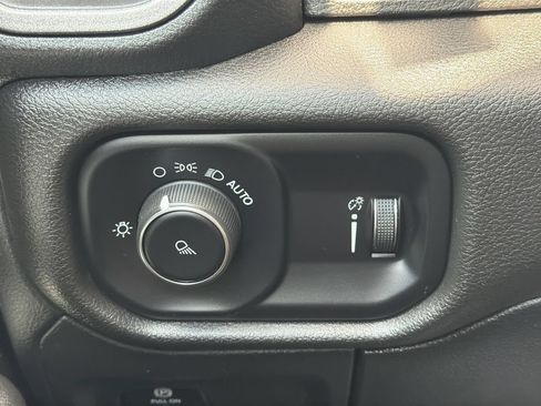 Used 2024 RAM 1500 Tradesman AWD/4WD image 25