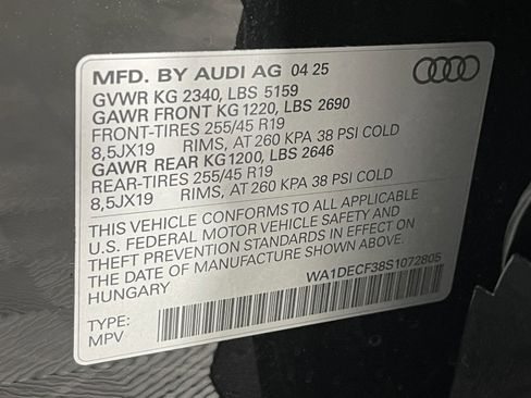 New 2025 Audi Q3 2.0T Premium image 39