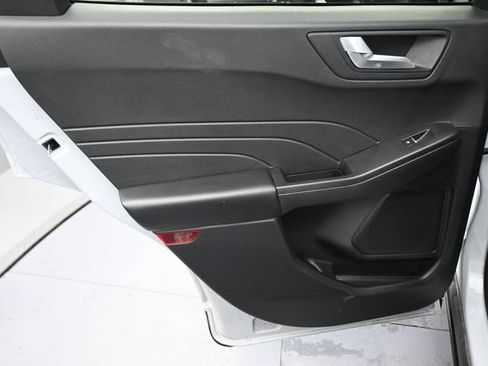 Used 2025 Ford Escape ST-Line Select AWD/4WD image 18