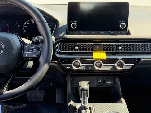 Used 2023 Honda Civic EX image 17