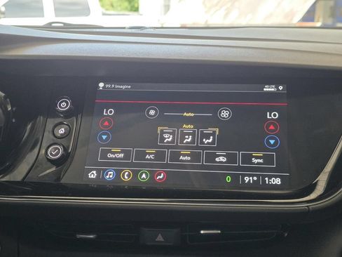 Used 2023 Buick Envision Avenir AWD/4WD image 28