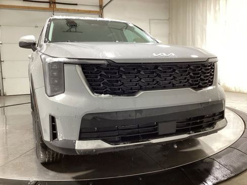 New 2026 Kia Sorento S w/ S Panoramic Sunroof Package AWD/4WD image 2