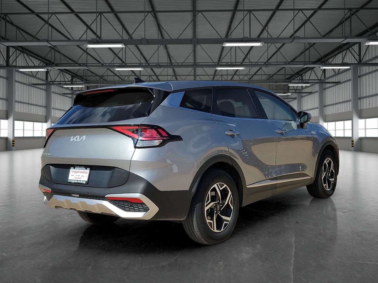 Used 2023 Kia Sportage LX FWD image 4