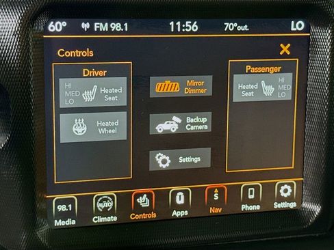 Used 2023 Jeep Wrangler Unlimited Sahara w/ Cold Weather Group AWD/4WD image 11