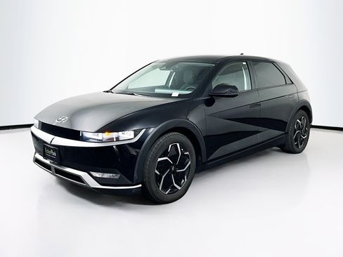 Used 2024 Hyundai Ioniq 5 SEL RWD image 3