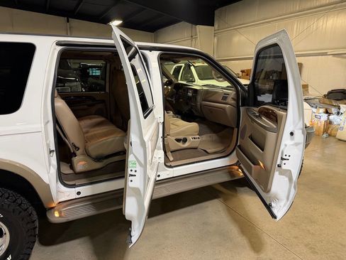Used 2002 Ford Excursion Limited AWD/4WD image 55