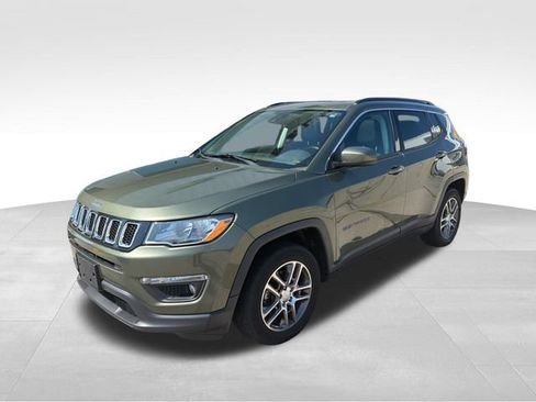 Certified 2020 Jeep Compass Latitude AWD/4WD image 3