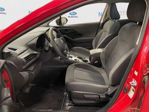 Certified 2025 Subaru Crosstrek 2.5i Premium AWD/4WD image 9