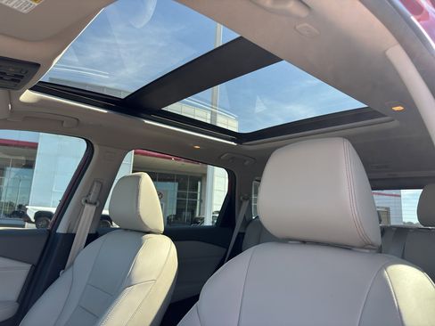 Used 2023 Nissan Rogue SL image 23