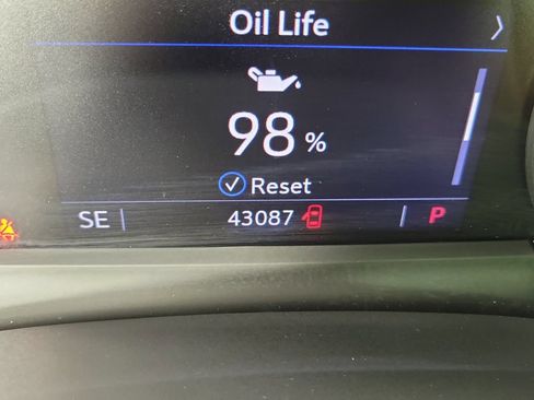 Used 2020 Cadillac XT5 Premium Luxury FWD image 25