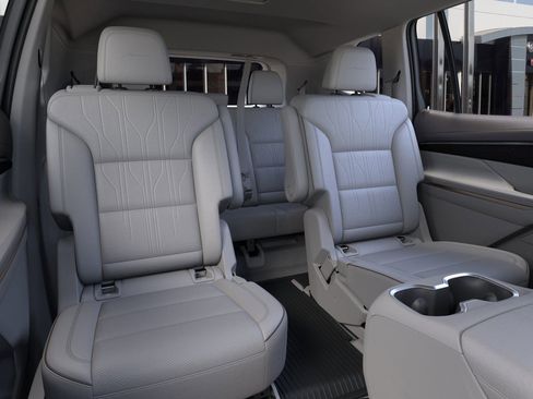 New 2026 Buick Enclave Avenir image 17