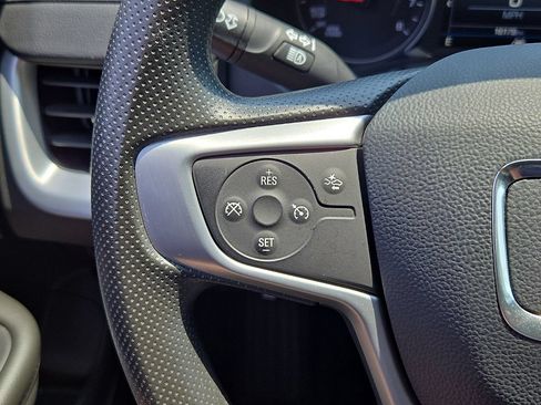 Used 2024 GMC Terrain SLE w/ Driver Convenience Package FWD image 20