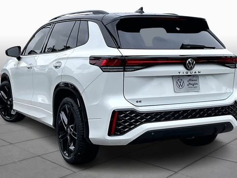 New 2026 Volkswagen Tiguan SE R-Line FWD image 12