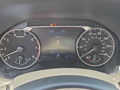 Used 2025 Nissan Altima 2.5 SV FWD image 22