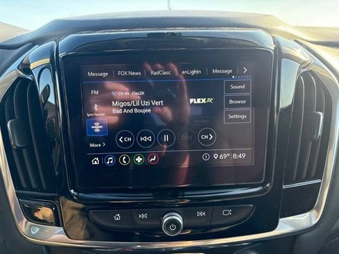 Used 2021 Chevrolet Traverse LT FWD image 10