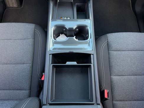 New 2026 GMC Acadia Elevation image 39