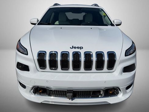 Used 2018 Jeep Cherokee Overland w/ Technology Group AWD/4WD image 7