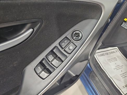Used 2016 Hyundai Elantra GT image 12