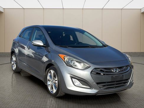 Used 2014 Hyundai Elantra GT w/ Option Group 03 image 7