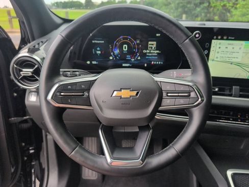 Used 2025 Chevrolet Equinox LT FWD image 27