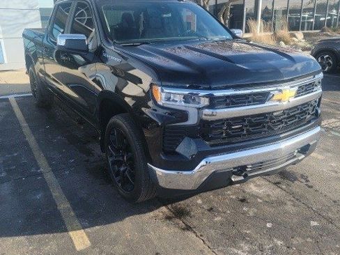 Used 2024 Chevrolet Silverado 1500 LT image 1