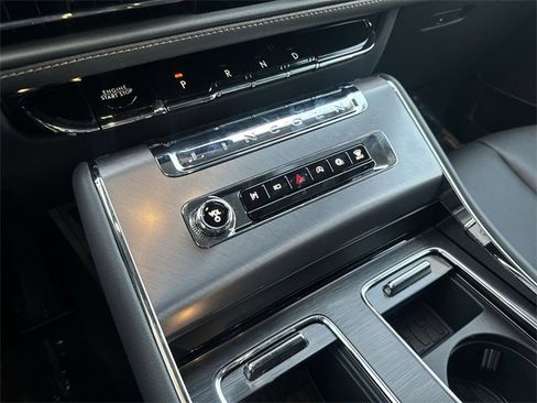 New 2026 Lincoln Aviator AWD image 20