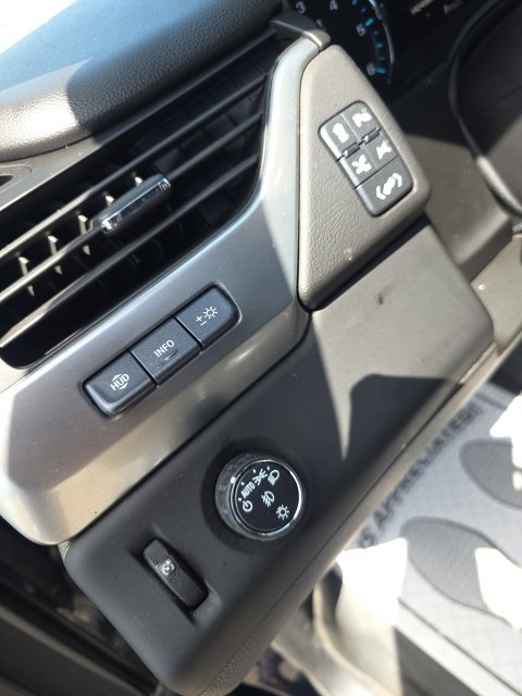 Used 2019 Chevrolet Suburban Premier RWD image 24