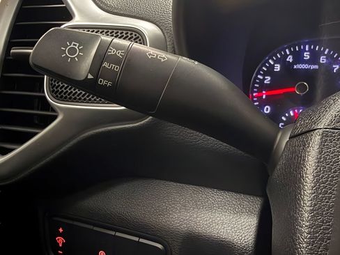 Used 2020 Kia Soul LX FWD image 19