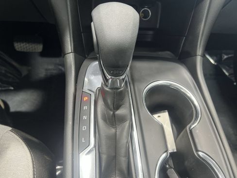 Used 2023 Chevrolet Equinox LT FWD image 19