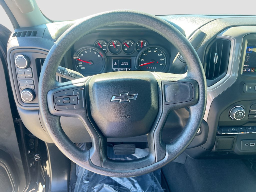 Used 2026 Chevrolet Silverado 1500 Custom Trail Boss w/ Turbomax Blackout Package AWD/4WD image 11