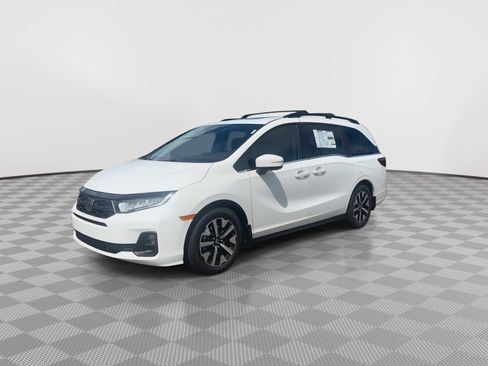 Certified 2026 Honda Odyssey EX-L image 4