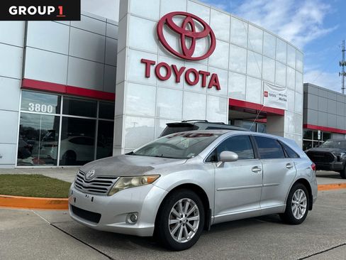 Used 2010 Toyota Venza image 1