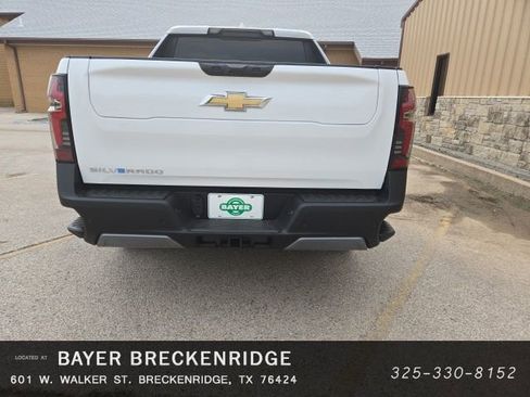 New 2025 Chevrolet Silverado EV LT image 6