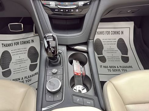 Used 2021 Cadillac XT6 Sport image 18