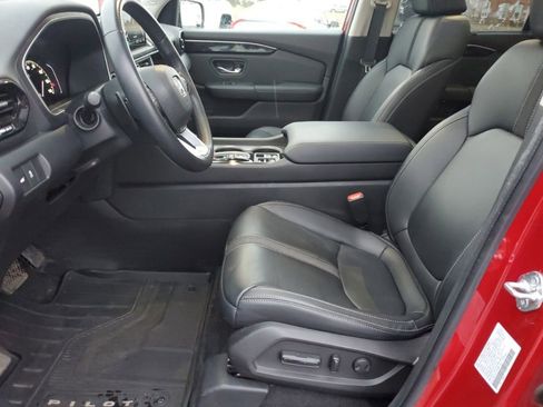 Certified 2023 Honda Pilot Touring image 24
