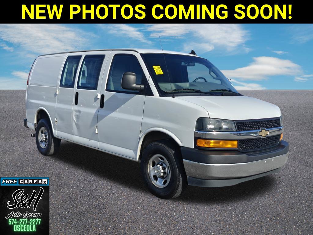 Used 2021 Chevrolet Express 2500 w/ Driver Convenience Package RWD image 1
