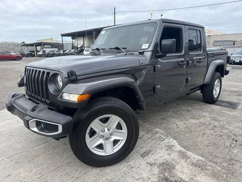 Used 2022 Jeep Gladiator Sport AWD/4WD image 13