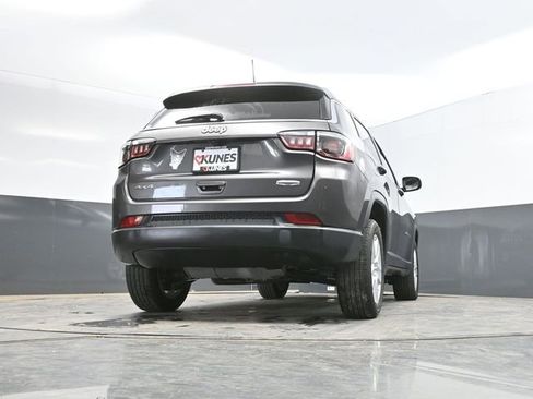 Used 2022 Jeep Compass Latitude AWD/4WD image 51