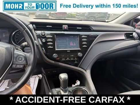 Used 2020 Toyota Camry SE w/ Convenience Package FWD image 22
