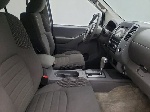 Used 2015 Nissan Frontier Desert Runner image 21