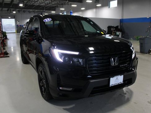Certified 2023 Honda Ridgeline Black Edition image 4