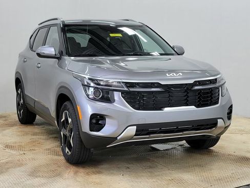 New 2026 Kia Seltos S image 3