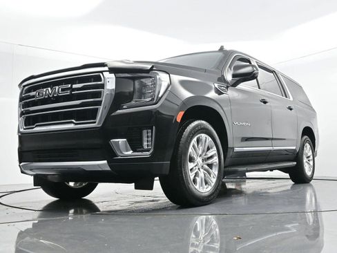 Used 2024 GMC Yukon XL SLT w/ SLT Luxury Package image 45