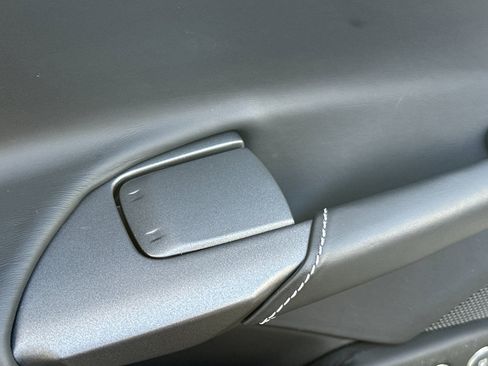 Used 2018 Ferrari 488 Spider RWD image 13