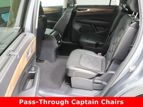 Used 2024 Volkswagen Atlas SE image 30