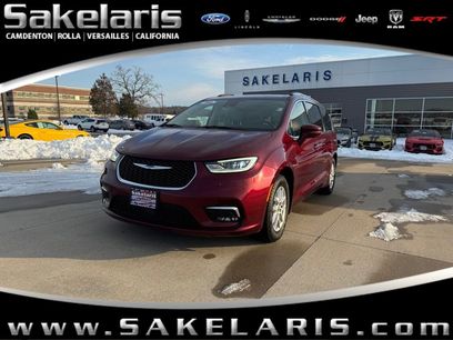 Used 2021 Chrysler Pacifica Touring-L