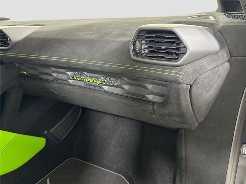Used 2023 Lamborghini Huracan STO image 34