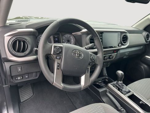 Used 2023 Toyota Tacoma SR5 AWD/4WD image 10